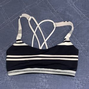 Lululemon sports bra size 2